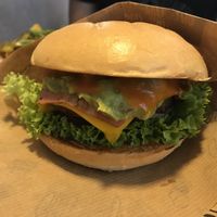 Cheesy One with Bacon at VINCENT - East Side Mall in Berlin