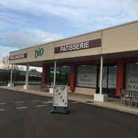 Bakery with vegan options. Brioche, cake and sandwiches.  at La Pause Gourmande du Royans in Saint-just-de-claix