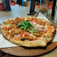 No. 10 with vegan pepperoni at Hangin' Pizzeria in Betws-y-coed