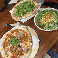 Vegan Pizzerana (L) & Hummus Salad (R). Goat cheese pizza (Top)   at Hangin' Pizzeria in Betws-y-coed