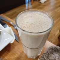 Almond milk and banana lassi at Singh in Paris