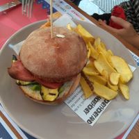 Planet Vega burger #2 at La Degna Tana in Pistoia