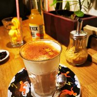 Chai latte with oat milk at Bagels & Beans in Roermond