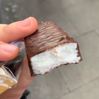 BEST COCONUT BITE EVER at Pret A Manger - Trafalgar Square in London