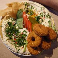 Kleiner gemischter Teller at Vegan Food Revolution in Cologne