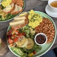 Katerfrühstück   at Katzentempel - Leipzig Ost in Leipzig