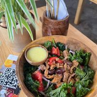 Smoked Cheeken kale salad with balsamic reduction at Loving Earth Cafe in Fort Kochi