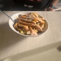 Vegan S*macked and cheese. A beyond patty with vegan 1k island on top of vegan Mac and cheese   at Strong Hearts in Syracuse