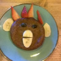 Kids meal banana pancakes with fruit at Clean Bean in Durham