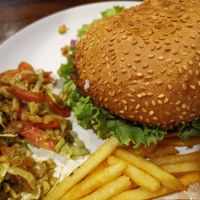 Delicious Pulled Jackfruit BBQ Burger at Loro Loco in Koh Lanta