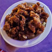 Mac n cheese with omni pork 🤌 at Mac n' Cheese Rebel in Los Angeles