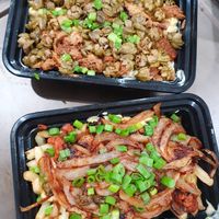 Vegan mac w topping and fries at Mac n' Cheese Rebel in Los Angeles