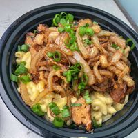 Mac with vegan duck and fried onions at Mac n' Cheese Rebel in Los Angeles
