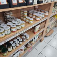 bread spreads at De Papaver Bio in Ypres