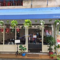 Store front at MuXin 沐心蔬食 in New Taipei City