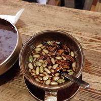 Can't remember name but wouldn't recxomed 4/10 at Traditional Tea House Insadong (전통 찻집 인사동) in Seoul