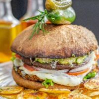 PIRATA BUERGER VEGAN at Reja Café in Cuernavaca