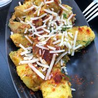 Lemony potatoes! at Tarantula in Thessaloniki