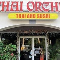 Restaurant entry from south Queen’s Court Mall parking lot at Thai Orchid in Seven Mile Beach