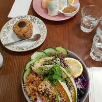 Buddah Bowl, Summer Rolls and a great Cupcake! at La P'tite Nana in Annecy