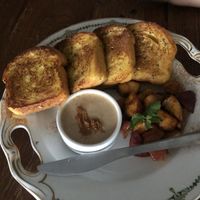 French Cinnemon Toast with caramelysed apple at Asa Vegan Kitchen and Studio in Chiang Mai