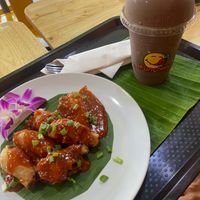 6pc crispy drumsticks and chocolate shake at Munchies Tha Phae Gate in Chiang Mai