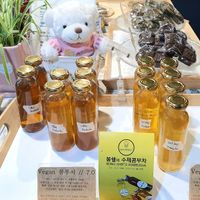house-made kombucha at WondeRaw - 원더로우 in Seoul