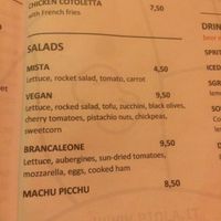 Vegan salad at Pizzeria Piola in Treviso