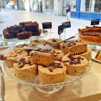 Estante de galletas veganas  at Verdura in Metz