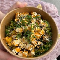 Tofu pokebowl at MakaMaka in Split