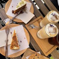 Cake and iced coffee  at Parcería - Culto Al Cafè in Sevilla
