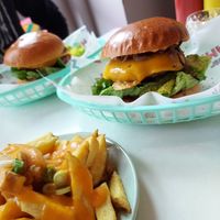 Classic BBQ burger with cheesy fries at Deer Mama in Amsterdam