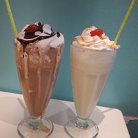 Boozy milkshakes at Deer Mama in Amsterdam