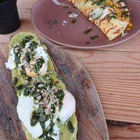 Egg Benedict at Jay's Brunch Caffe in Parede