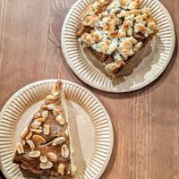 Jagielnik & apple pie 🥧🍎 at Roswell & Soup Culture in Poznan