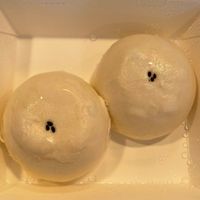 sesame buns   at Din Tai Fung in San Diego
