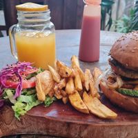 Tropical Burger at Arte Sano in Holbox