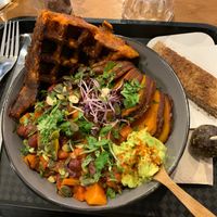 Vegan sweet potato and chili, waffle, dessert at Silex & Fourchette in Toulouse