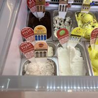cashew sea salt, dok kha rice  at Thaivetro Oldtown Ice Cream in Phuket