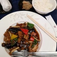 Fermented black bean sauce and wheat meat (¥980, without rice) at Hyakuraku Honten in Osaka
