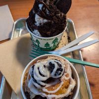 Oatmilk ice cream and the seasonal blackberry bread pudding dessert at Kelley Farm Kitchen in Harpers Ferry