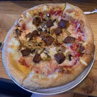 Tempeh and Mushroom vegan pizza 😍 10/10 at Mellow Mushroom - Deer Lake Ct in Jacksonville