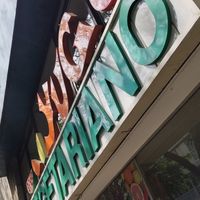 Je😒ni foto a la comida quise tomar. :( at Yug in Mexico City