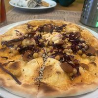 Pizza z marchewką i ciecierzyca😄 at ŁUBU DUBU in Gorzow Wielkopolski