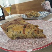 Quiche de verduras con frutos secos. at Magrana in Berga