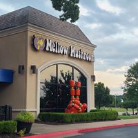 Storefront at Mellow Mushroom in Fayetteville