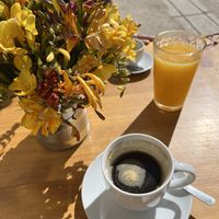 Good cooffee and fruit juice  at Pit Stop in Copacabana