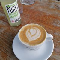 Cappuccino with oat milk at Machhörndl Coffee in Nuremberg