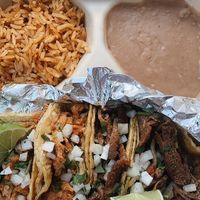 Chick’n and Fajita taco plate at Nissi Vegan in Austin