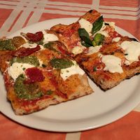 pizza at Voglia di Pane in Turin